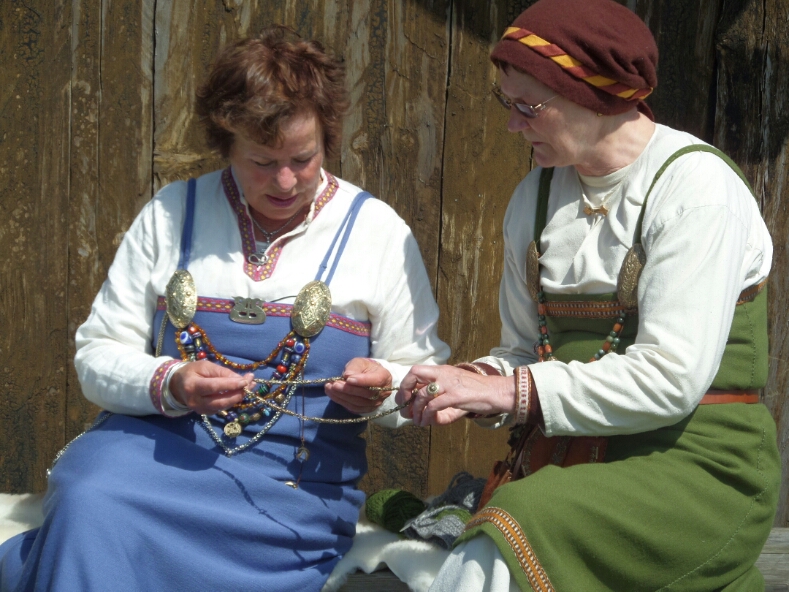 Inger et Marit participent à la ferme viking d'Avaldsnes depuis quelques années